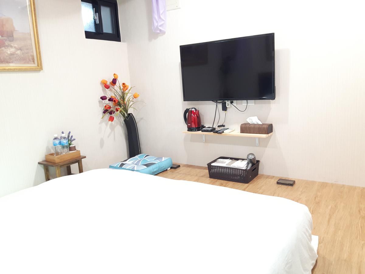 Ferienwohnung Hase Spring Tainan Exterior foto