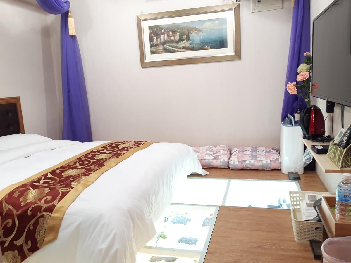 Ferienwohnung Hase Spring Tainan Exterior foto