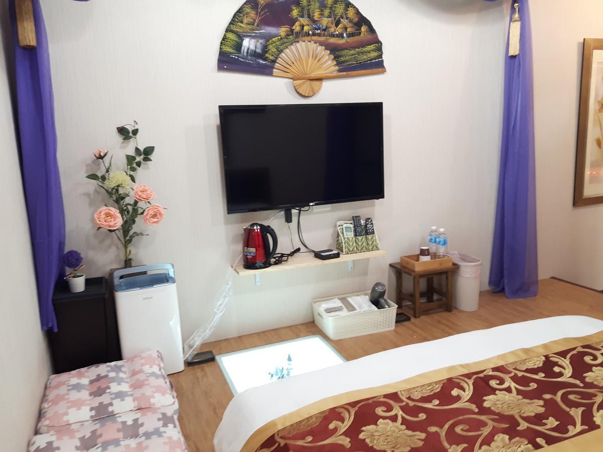 Ferienwohnung Hase Spring Tainan Exterior foto